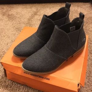 Ankle boots